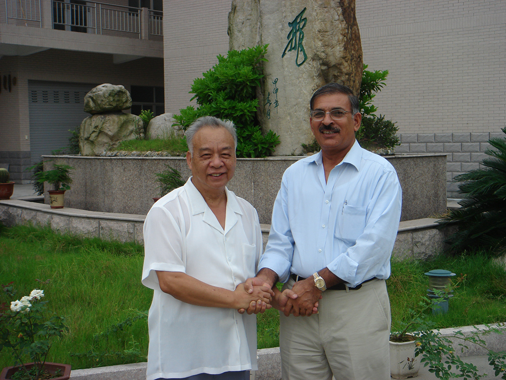 阿聯(lián)酋迪拜客戶來我司訪問